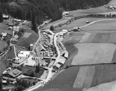 Flachau Ort Sägewerk Kirchner Luftaufnahme 1957